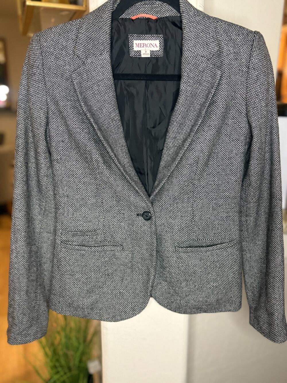 Merona Women's Vintage Wool Jacket Blend Blazer Back And White Size 2